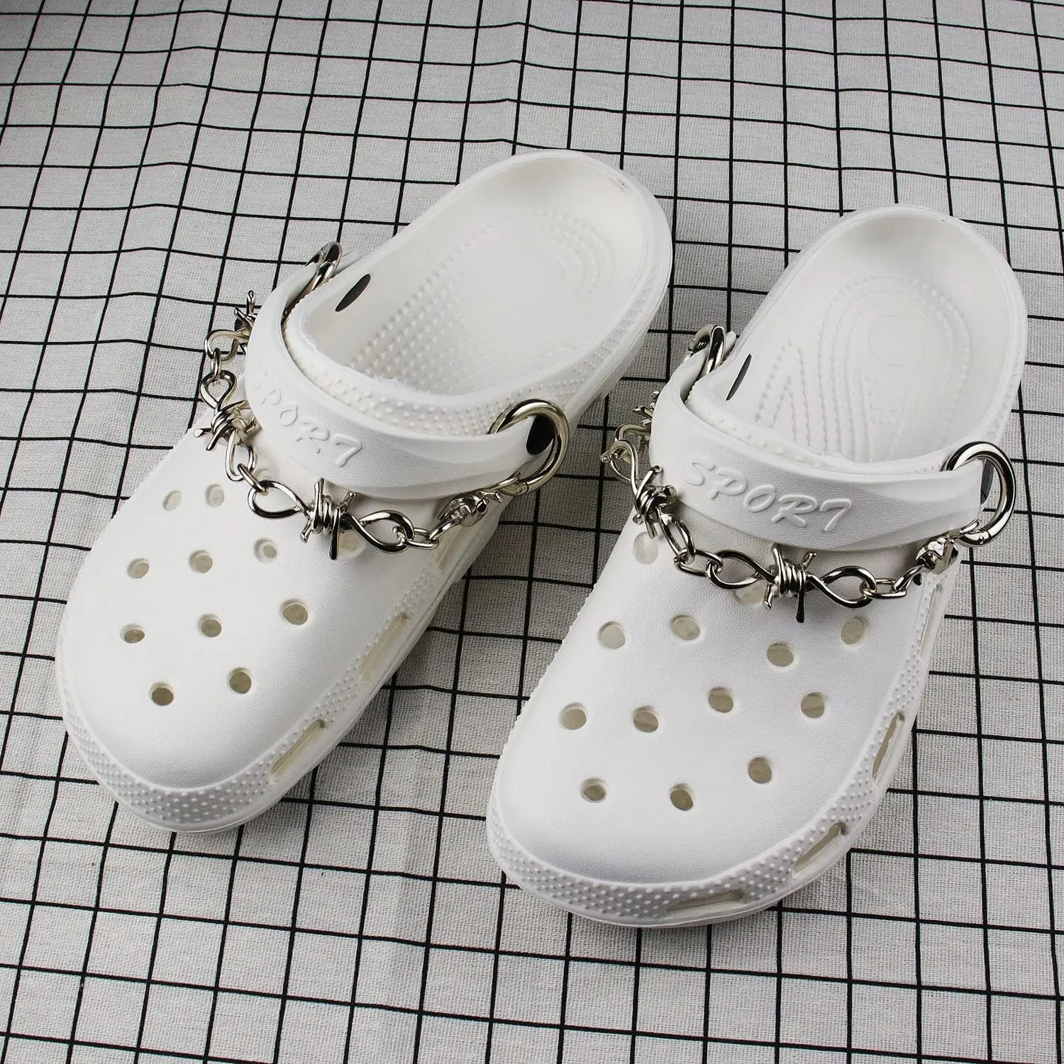 VIQWYIC Shoes Metal Chain Spikes Charms, Cool Punk Rivets Charms for Sandals Clog Accessories Shoe Decorations for Men Women